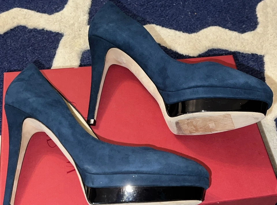 Sexy Stiletto con plataforma Jimmy Choo punta redonda. Talla 39,5 Foto 3 de 4