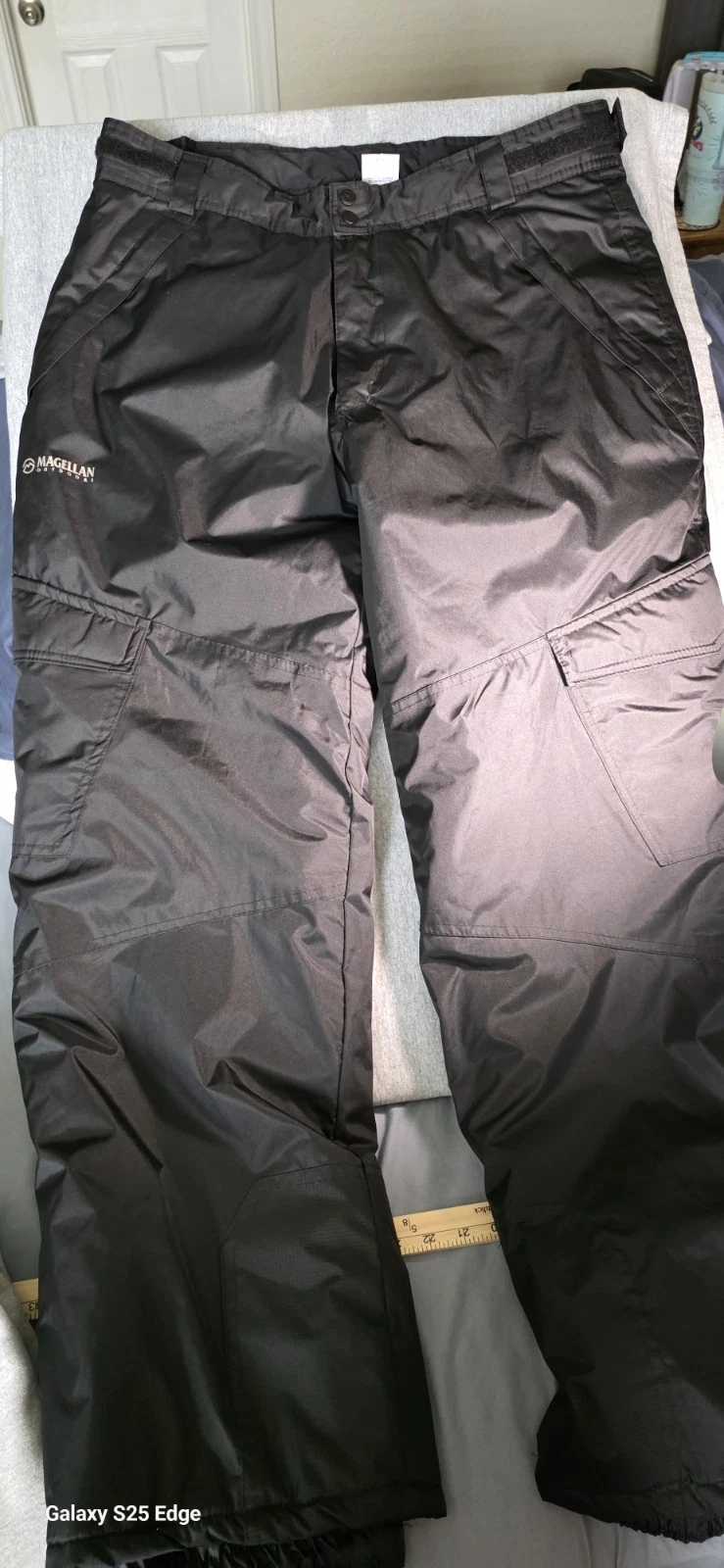 Magellan Men’s Black Waterproof Insulated Snowpants Sz L NWOT
Opens in a new window or tab