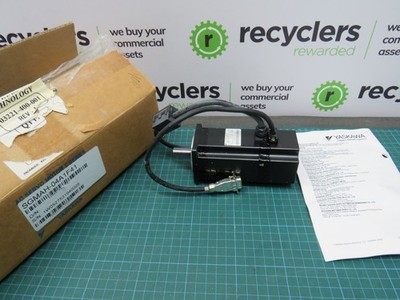 YASKAWA AC SERVOMOTOR SGM-04VGNK52 W400 V200 A2.6