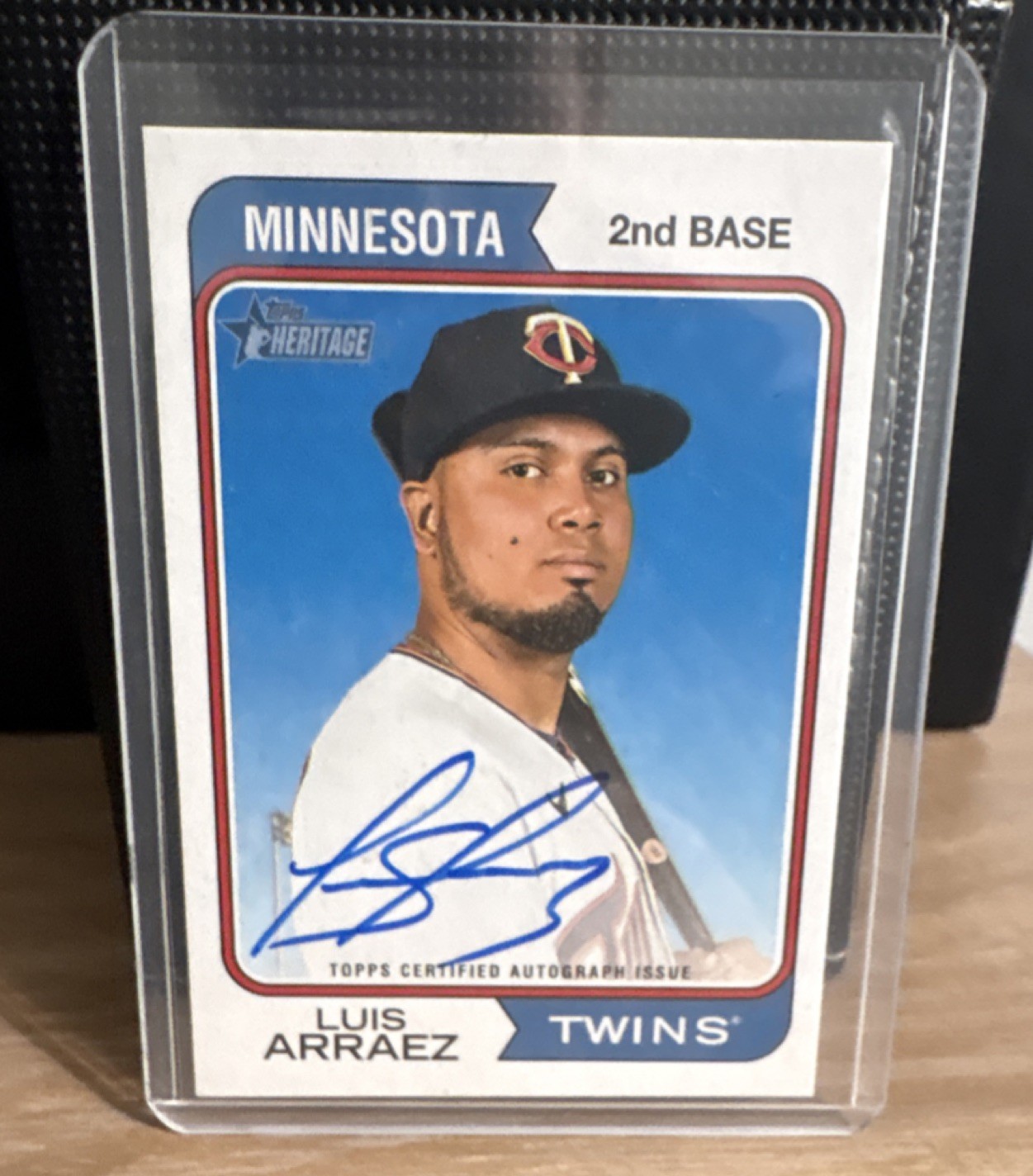 Topps Heritage 2023 Luis Arraez #ROA-LA Real One Autographs Twins Autograph