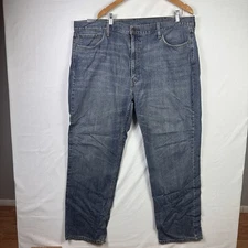 Levi’s 559 Jeans Men’s 44x34 Blue Medium Wash Denim Relaxed Fit Straight Leg