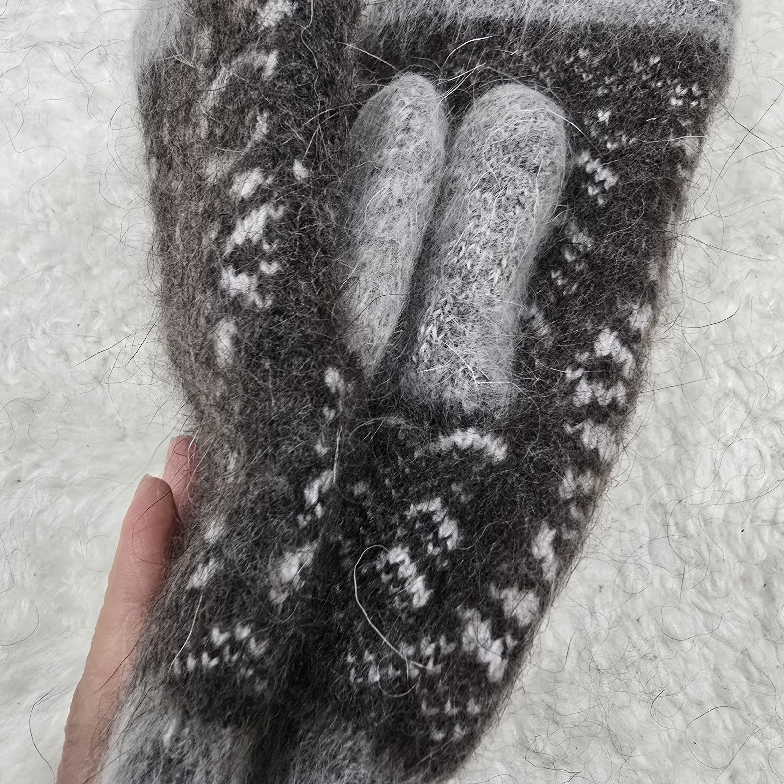 Handmade Goat Down Mittens Grey Brown Flower Pattern Winter Warm Hand Knitted image 4