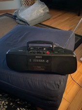 SONY CFS B15 AM/FM CASSETTE RADIO RECORD PORTABLE RADIO BATTERIES OR AC -WORKS