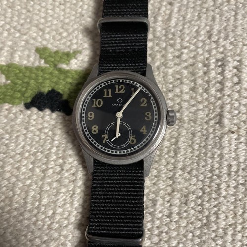 Omega Vintage Military Hand-Wound Watch Black Dial Used