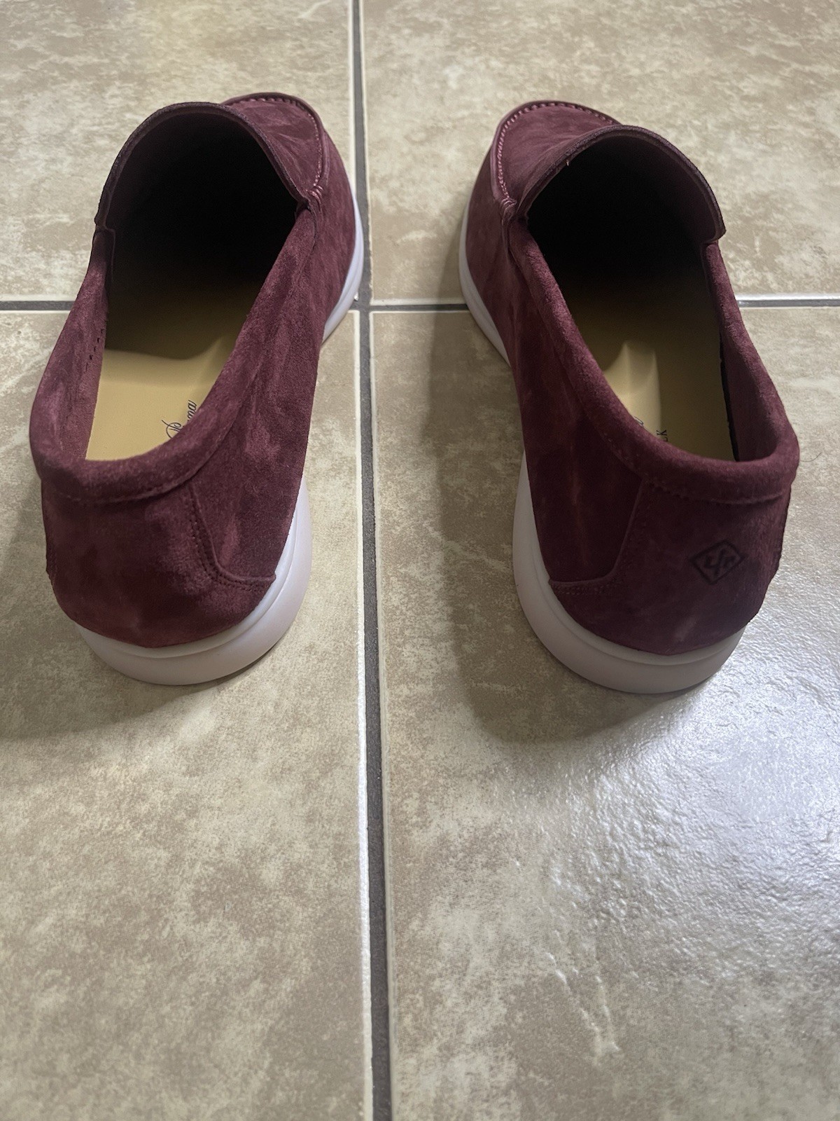 Picture 4 of 19