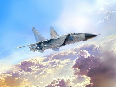 ICM 1:48 MiG-25 PD Soviet Interceptor Jagdflugzeug Plastik Modellbausatz