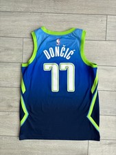 Luka Doncic 77 Dallas Mavericks Nike NBA Basketball Jersey Shirt Size M Medium