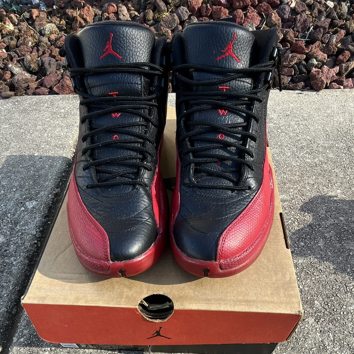 Preços baixos em Jordan 12 Black/Varsity Red 2016 | eBay