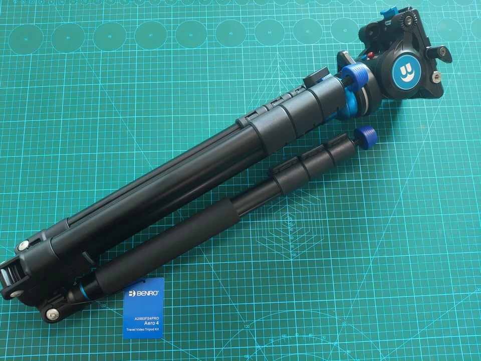 Tripé de viagem Benro A2883F alumínio dobrável reverso com cabeça de vídeo fluido S4Pro - Imagem 2 de 4