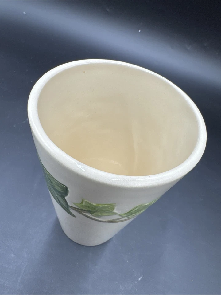 Vaso vintage de loza de hiedra franciscana años 50 12 onzas borde verde 5 1/4" EE. UU. Foto 3 de 4