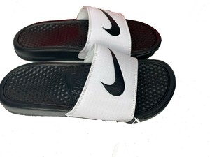 nike benassi swoosh slides