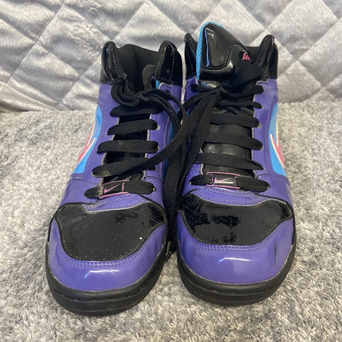 Nike high tops store blue and black