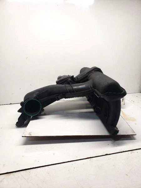 2011-2015 Volvo S60 Intake Manifold w/o turbo 4th and 5th digit OEM - Image 2 of 2