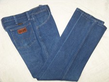 Men's Wrangler Jeans - 935NAV - Size 33 x 30 - Waist Measures 31 - 1/2"