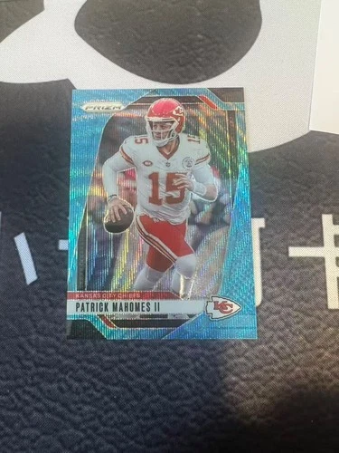 2024 Panini Prizm Patrick Mahomes II #138 Blue Wave Prizm 75 /230