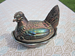FABULOUS VINTAGE Fenton Carnival Iridescent Amethyst Purple Hen On Nest