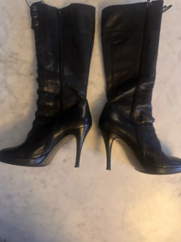 Botas Via Spiga para mujer de cuero negro con cordones hasta la rodilla - Hechas en Italia - Talla 7 m Foto 4 de 4