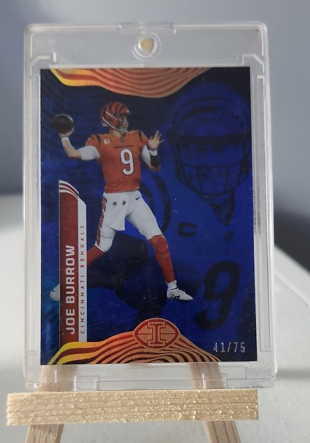 2022 Panini Illusions - Joe Burrow #17 Trophy Collection Blue /75