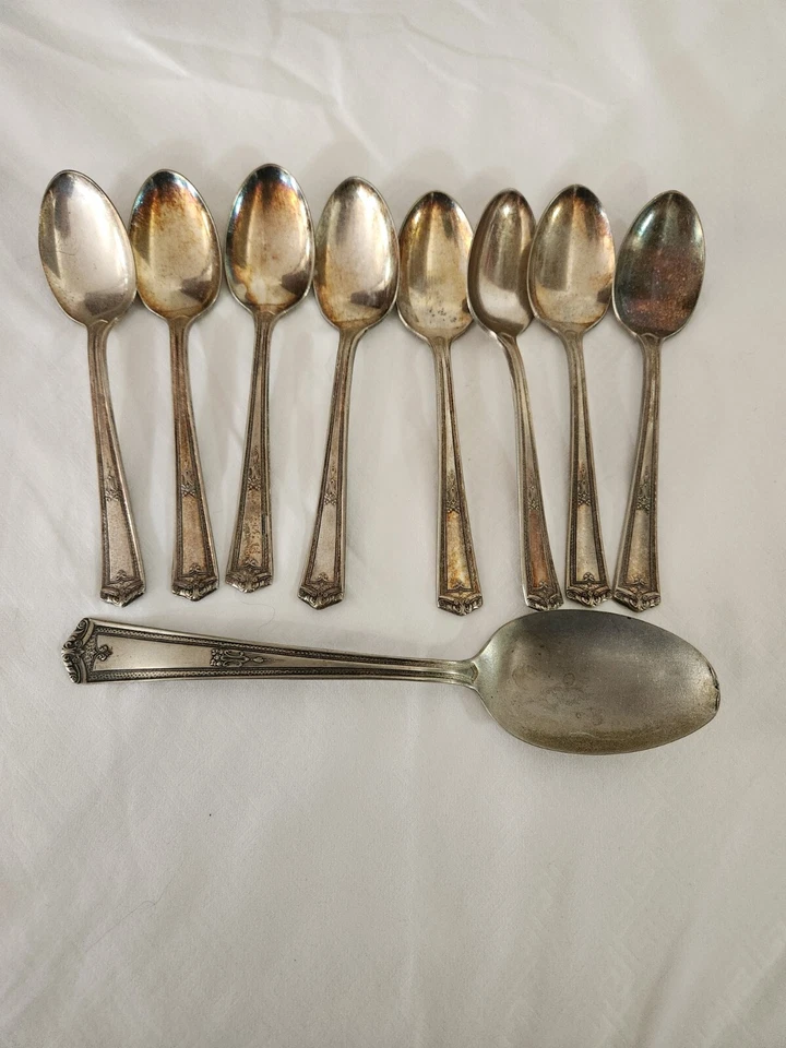 Winfield Silverplate Spoons Vintage Set of 8+1  - Image 2 of 4
