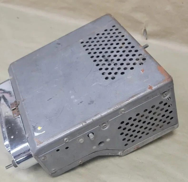 Radio AM FORD AÑOS 50 vintage OEM Fomoco piezas solo 9MF2066 Foto 2 de 4