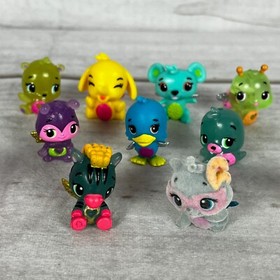 Lot of 11 Assorted Hatchimals Mini Colleggtibles Figurines Colorful Toys