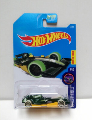 2016 Hot Wheels #47 HW GLOW WHEELS F1 Racer 2/10 Racing Car Green