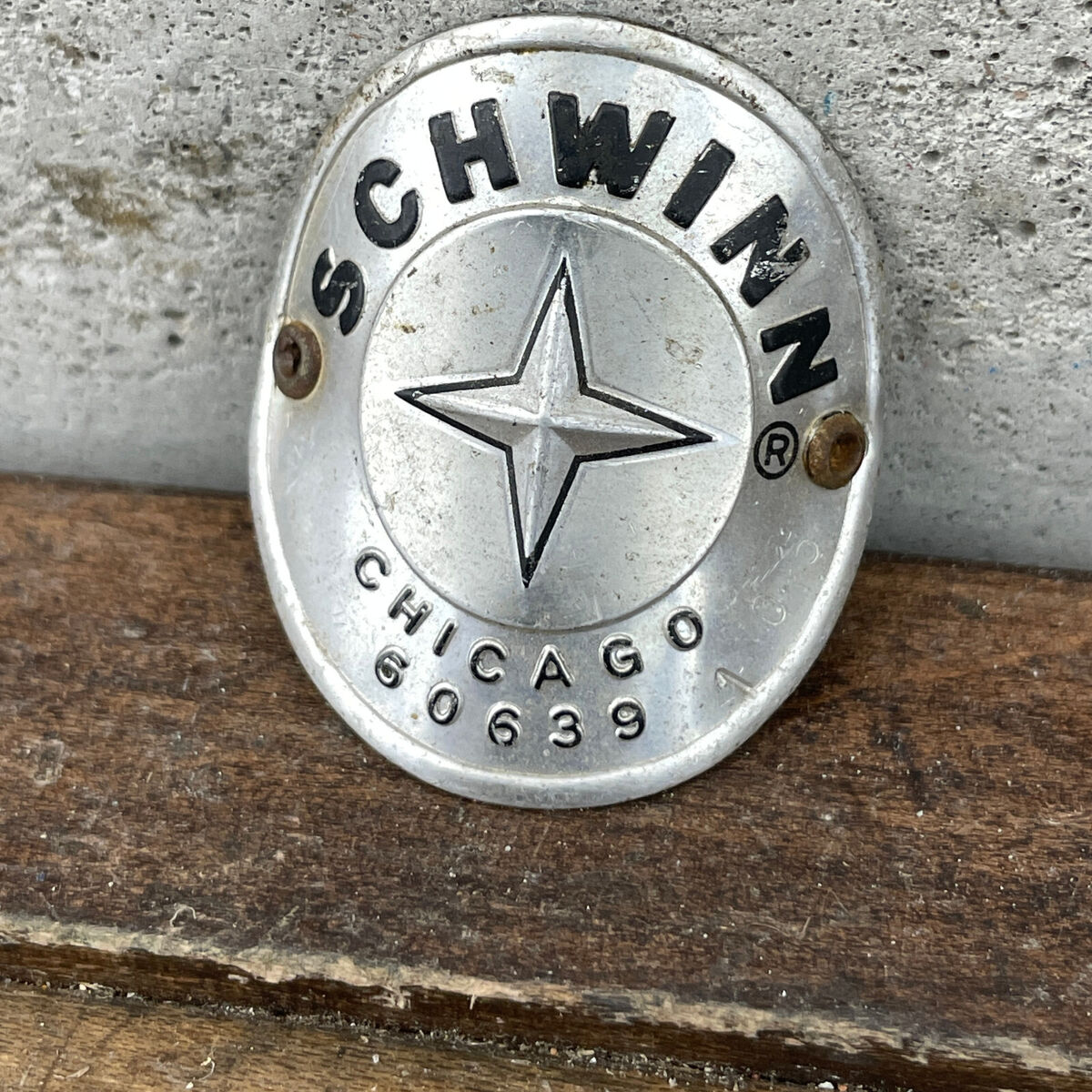 Vintage Schwinn Chicago Headbadge Round 80s 1981 60639 Round Vintage Schwinn Chicago Headbadge Round 80s 1981 60639 Round