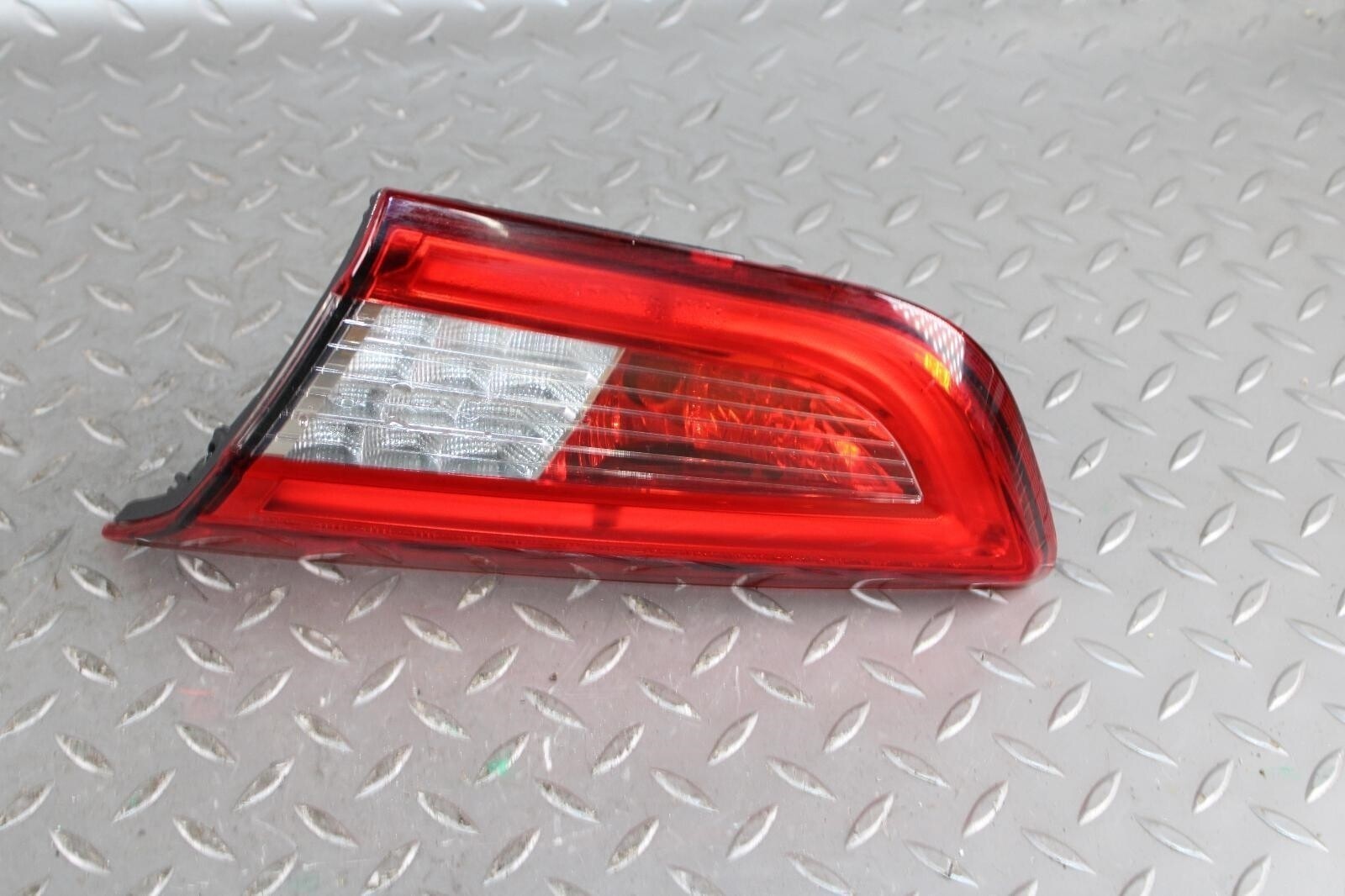 14-20 Ghibli Decklid Trunk Passenger Right RH Taillight Tail Light Lamp Lens WTY