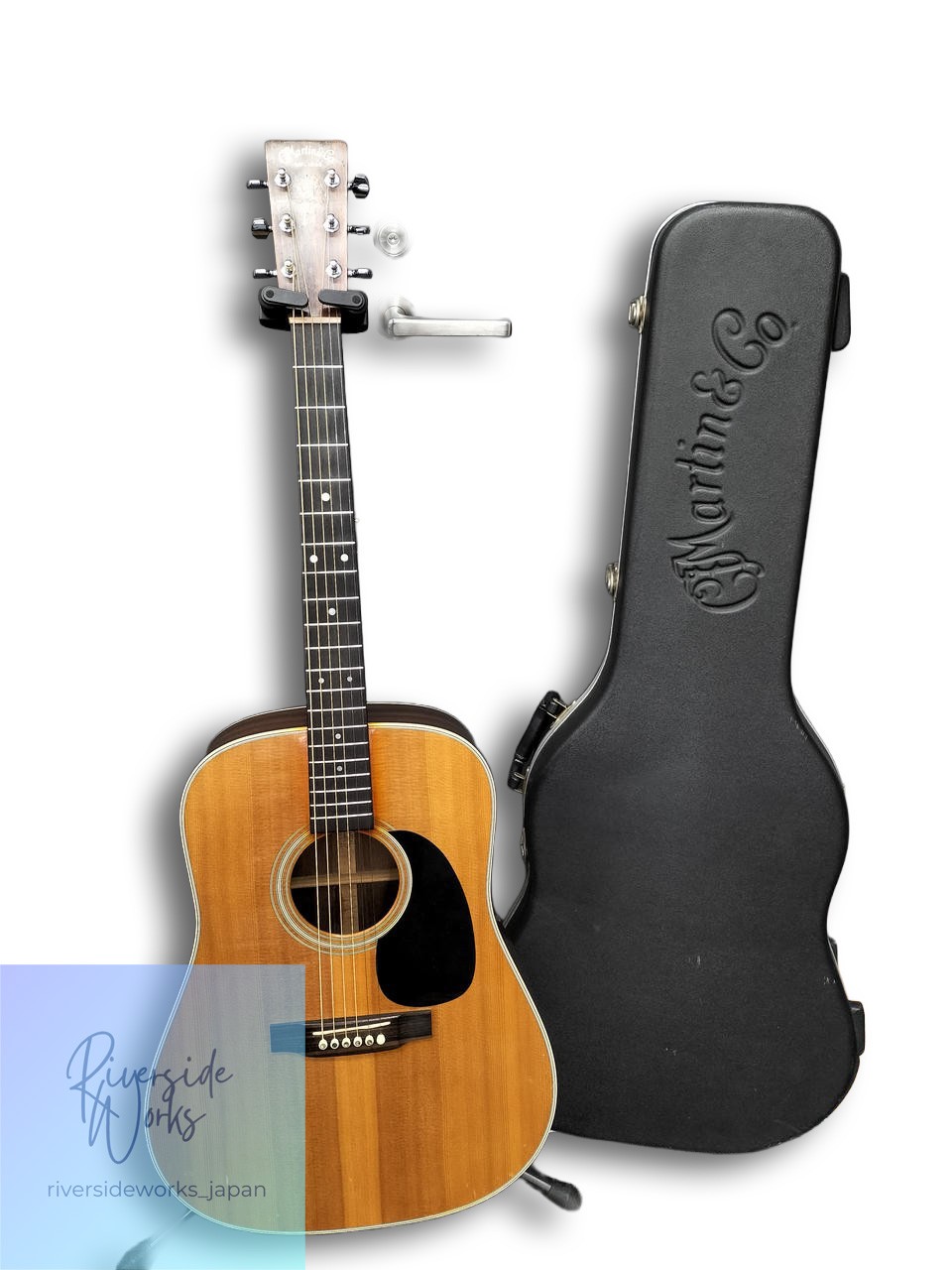 MARTIN D-28 Acoustic Guitar Maintained by Experts