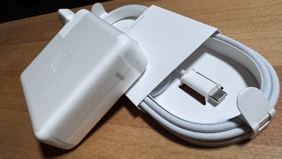 Apple 96W USB-C Power Adapter + 2m USB-C to MagSafe 3 Cable