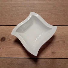 Simple Dining Bowls Wavy Square White Porcelain Serving Salad Snacks Set of 2