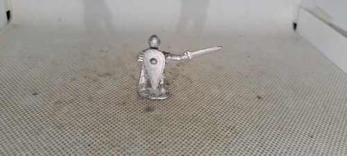 28mm Retro Medieval Fantasy Normans - Swordsman Type 4 - Picture 2 of 3
