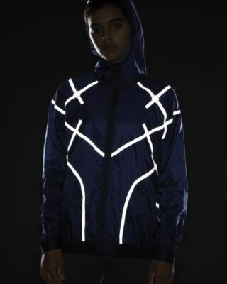 Nike City Ready Damen Kapuzen Reflec Laufjacke leicht wasserabweisend Gr. S