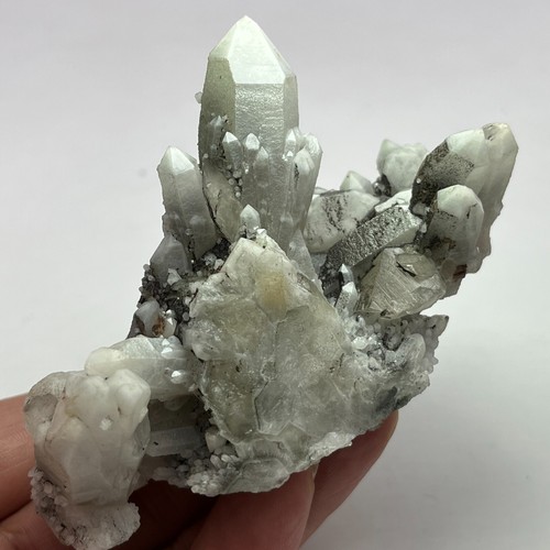 180g Inner Mongolia White candle Lemurian Quartz Lemuria Crystal Point A306 - Picture 5 of 8