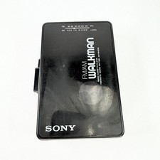 Vintage Sony Walkman WM-AF22 Cassette Player FM/AM Radio Japan Portable Black