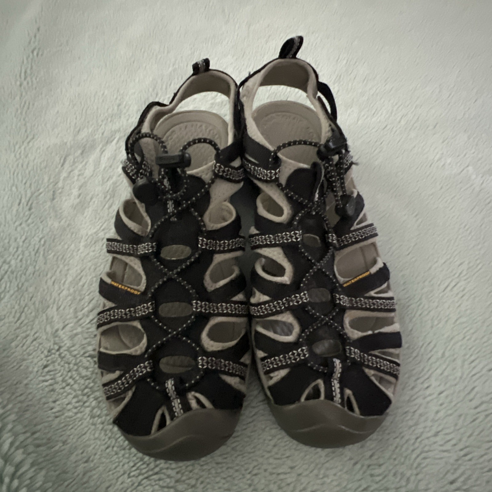 Keen Whisper sandalo donna taglia 10 impermeabile nero punta chiusa escursionismo scarpa acqua