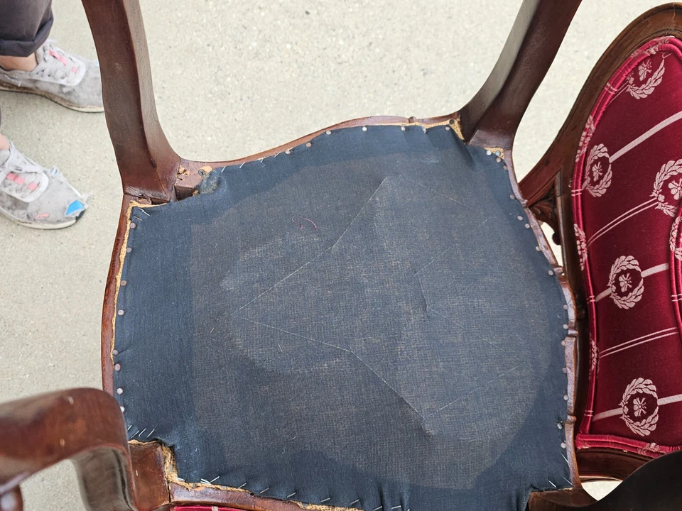 Французский антикварный барочный набор из 7 стульев-сетти в стиле рококо для гостиной резьба по дереву - Изображение 4 из 4