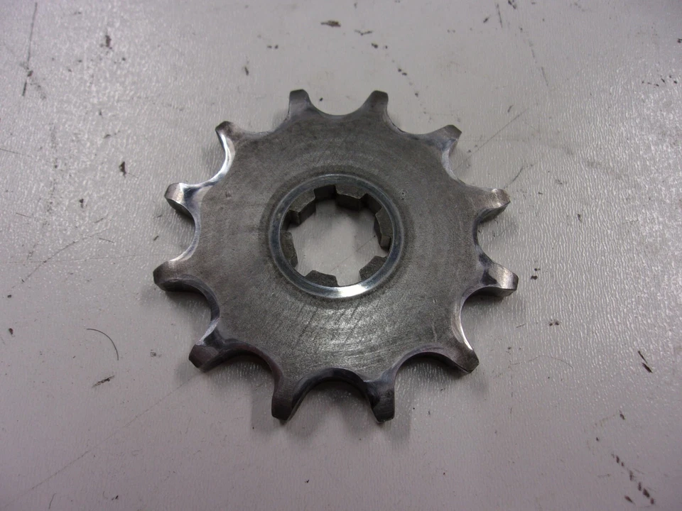 Piñón de transmisión 1975 Suzuki TS185 Foto 4 de 4
