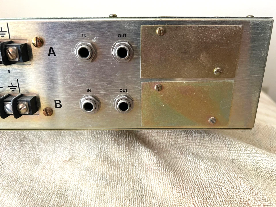 Orban 642B, Stereo 4 Band Parametric Equalizer, Black Panel, Great Sound. - Image 4 of 4