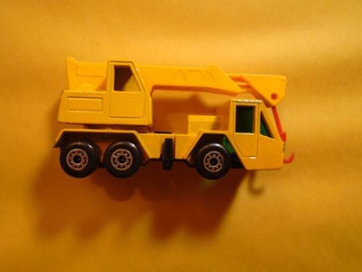 1976 LESNEY MATCHBOX CARS SUPERFAST , DIECAST  ( CRANE CAR ) FREE SHIP