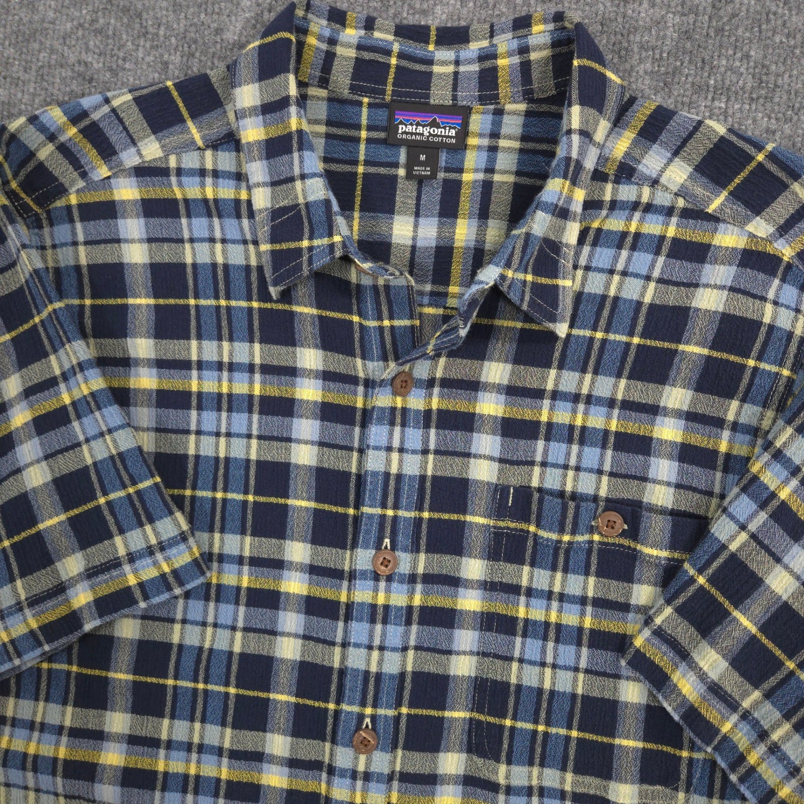Patagonia A/C Shirt Mens M Blue Plaid Lightweight Organic Cotton Button Up