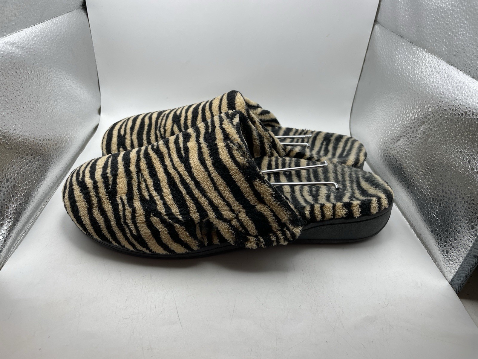Vionic Gemma Zebra Fleece Adjustable Indoor Outdoor Slippers