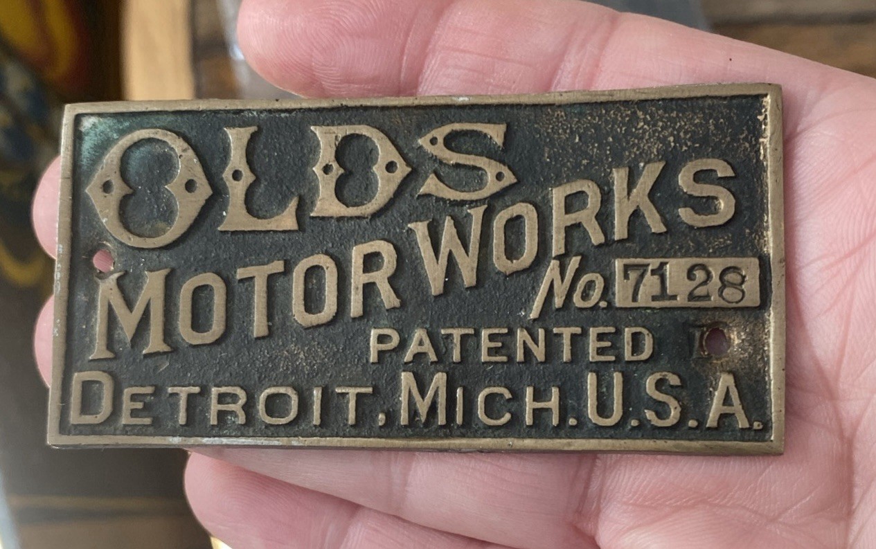 Olds Oldsmobile Motor Works Brass Plaque Nameplate Detroit Michigan Body Tag