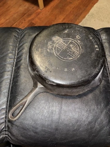 GRISWOLD #8 Cast Iron Skillet Large Logo 704A Sits Flat Needs Restored