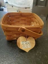 Rare Heart Tag Vint. 1995 Longaberger Medium Berry Basket 7.5"L x 7.5"W x 3.5"H