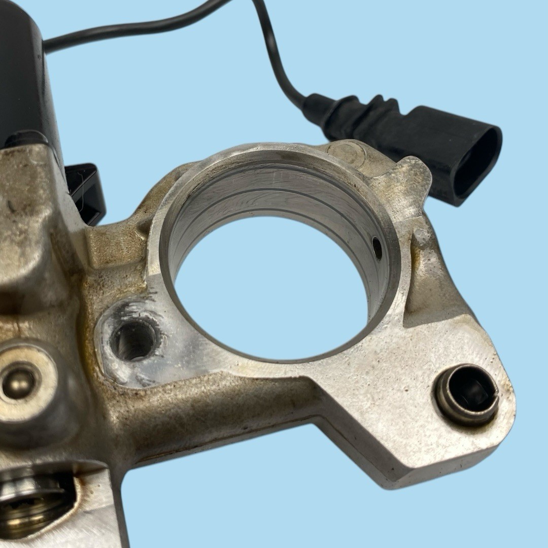 Left Camshaft Tensioner Mount Head Control OEM 03-12 Bentley Continental 6.0