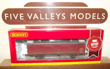 050326/19 Hornby R6683B BR  Extra Long CCT Van E1319E Professionally Weathered