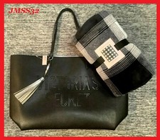Victoria's Secret Fleece Plaid Blanket  21" x 12.5" Tote Weekender Bag NIP 116