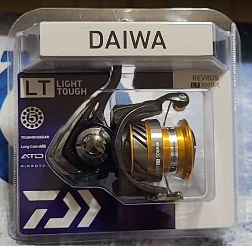 Daiwa Revros LT 3000-C Fishing Reel - Picture 1 of 1