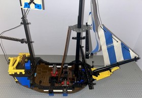 Lego 6274 Pirates I Caribbean Clipper Set Vintage Minifigures Ship